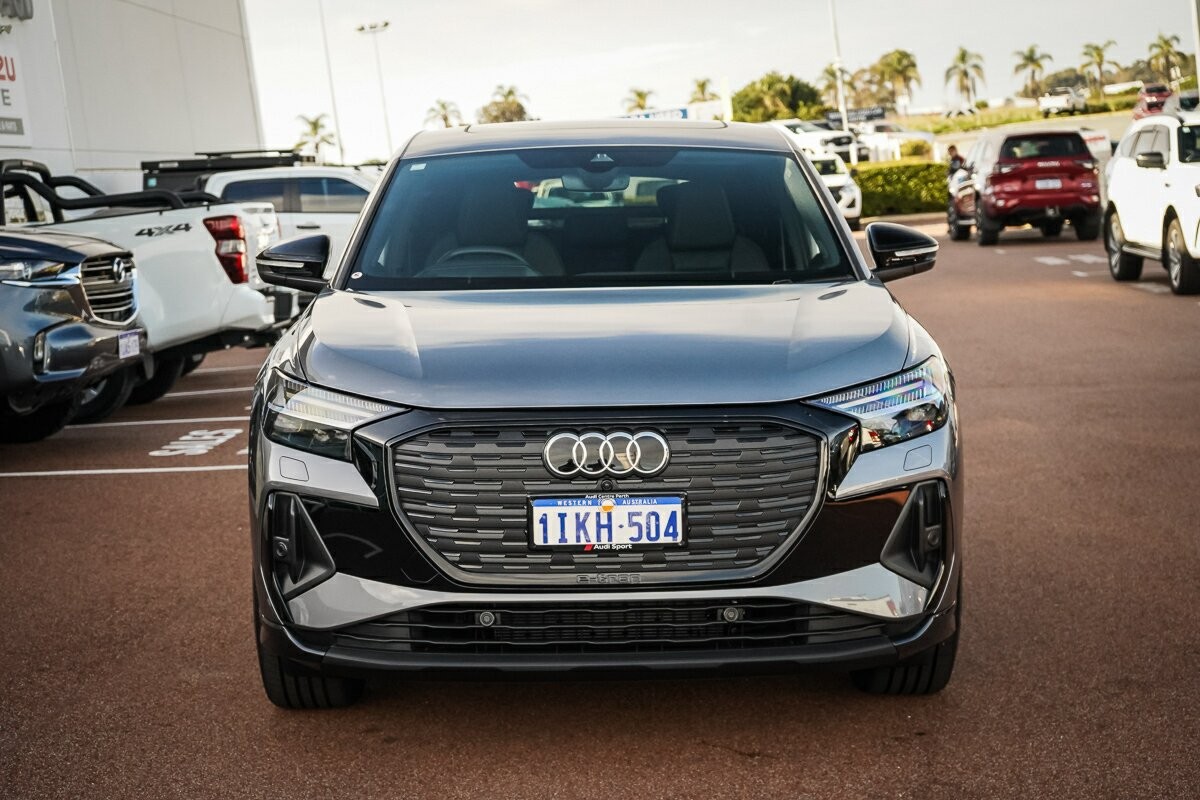 Audi Q4 E-tron image 3