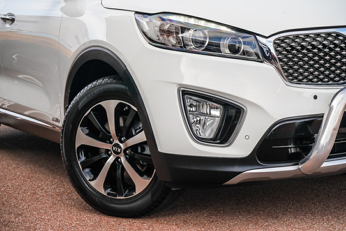 Kia Sorento image 2