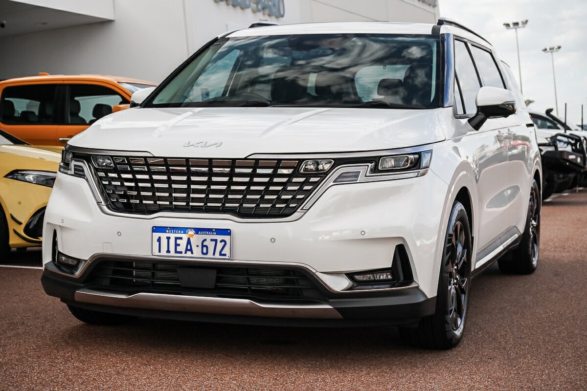 Kia Carnival image 4