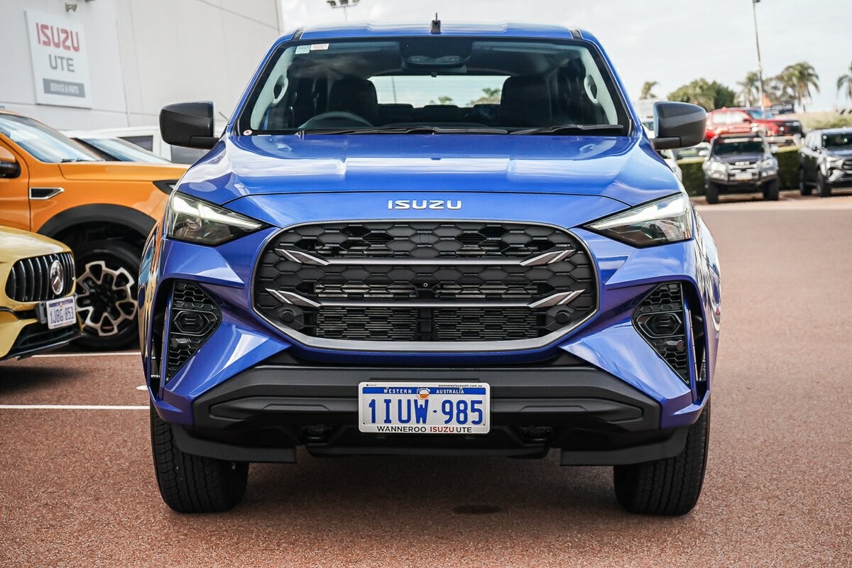 Isuzu Mu-x image 3