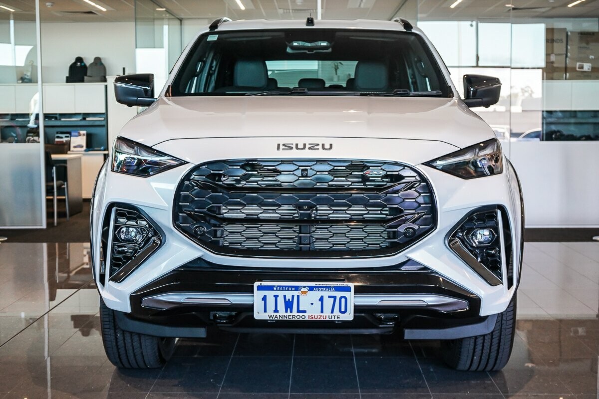 Isuzu Mu-x image 2