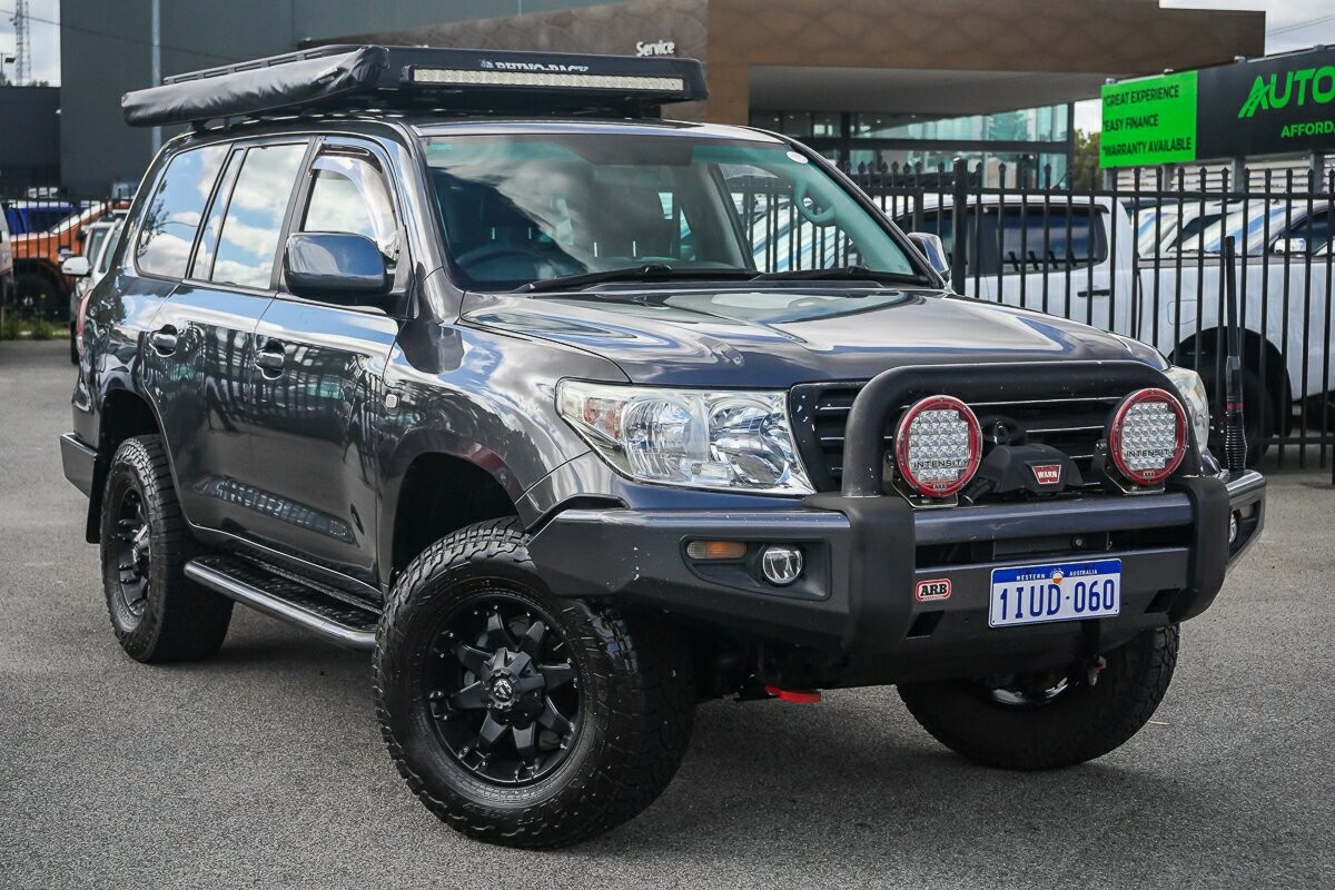Toyota Landcruiser image 1