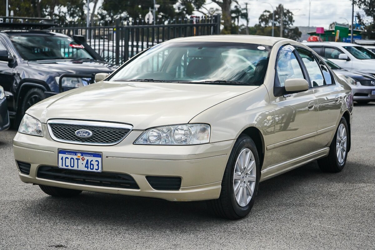 Ford Fairmont image 4