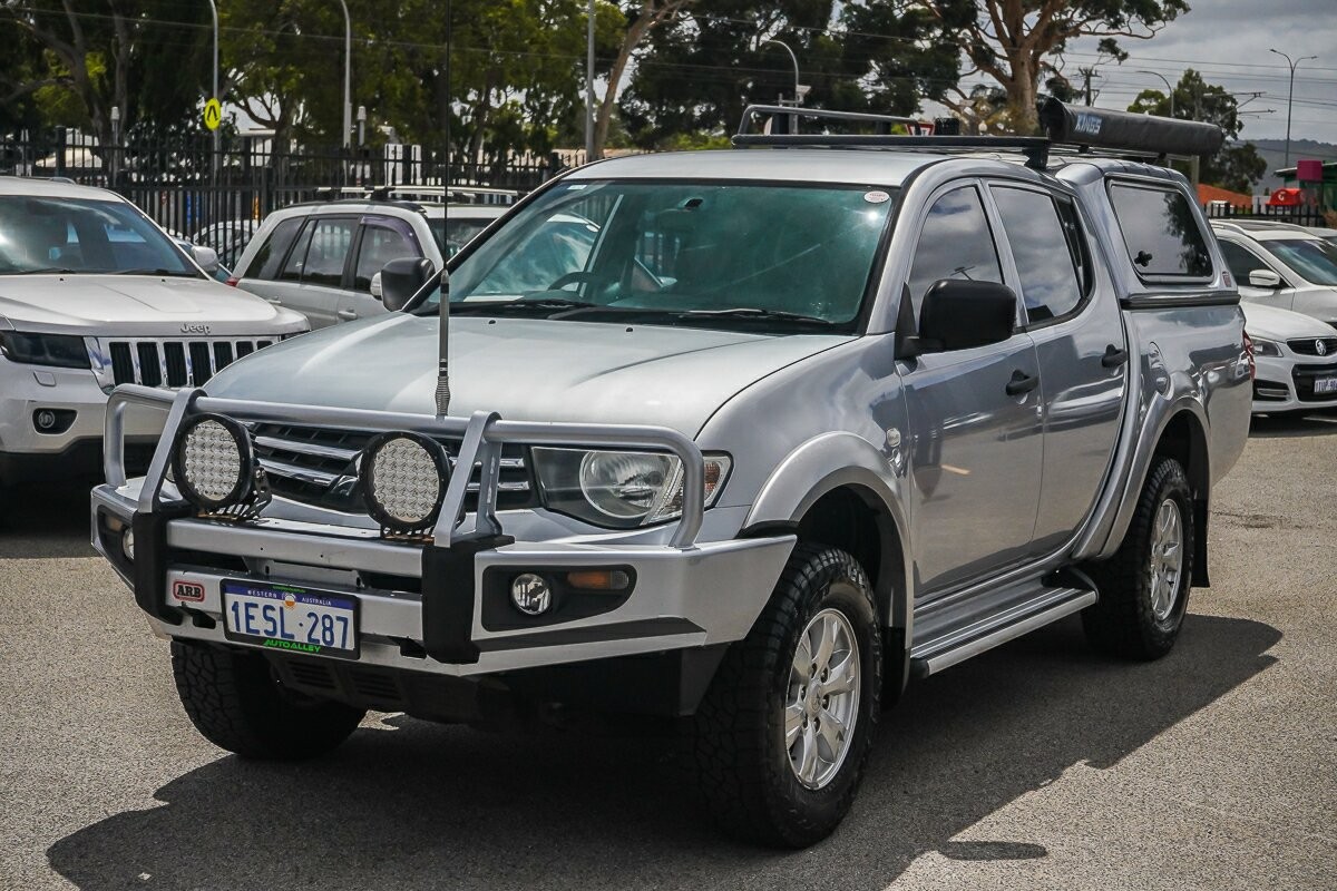 Mitsubishi Triton image 4