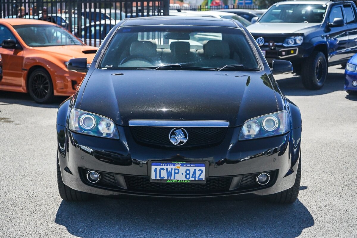 Holden Calais image 3