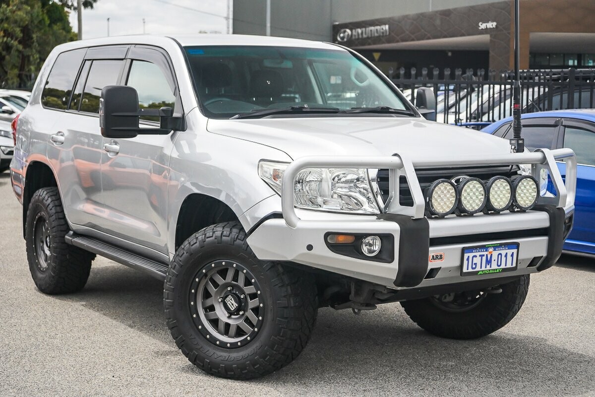 Toyota Landcruiser image 1