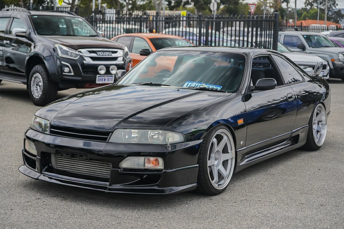 Nissan Skyline image 4