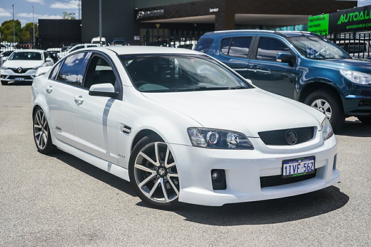 Holden Commodore image 1