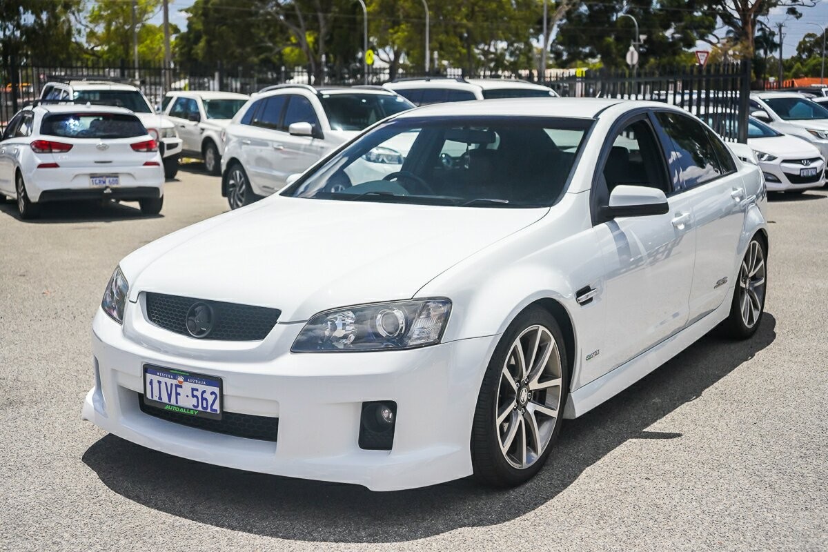 Holden Commodore image 4