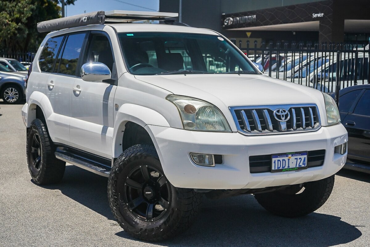 Toyota Landcruiser Prado image 1