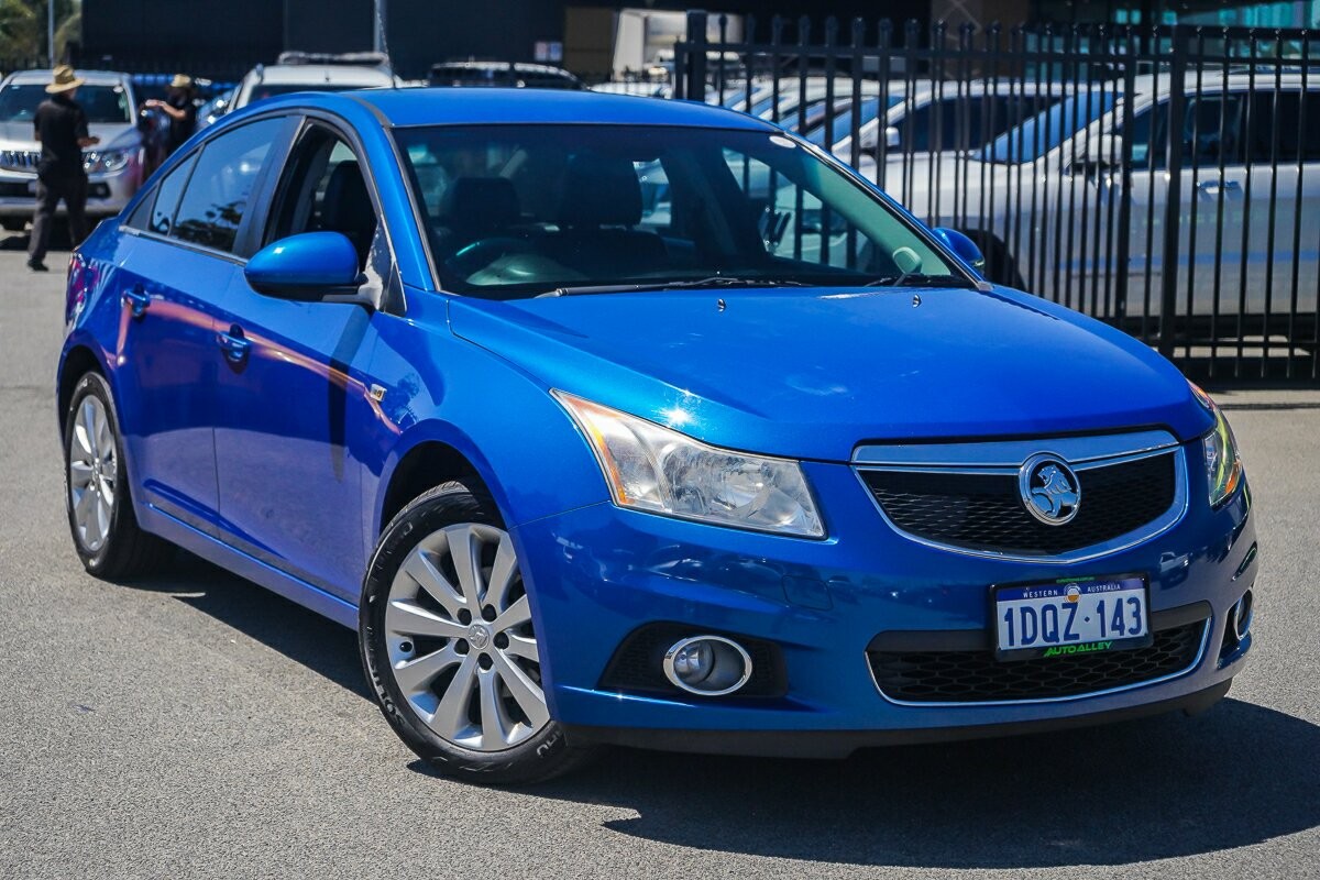 Holden Cruze image 1