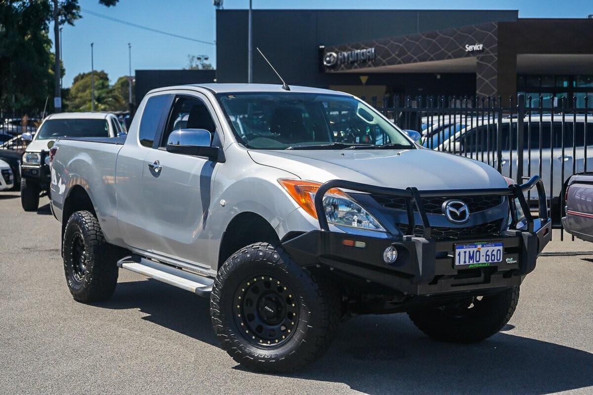 Mazda Bt-50 image 1