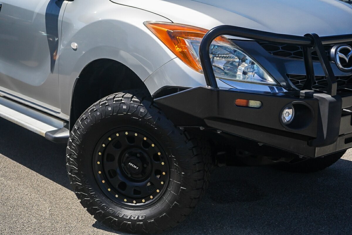 Mazda Bt-50 image 2