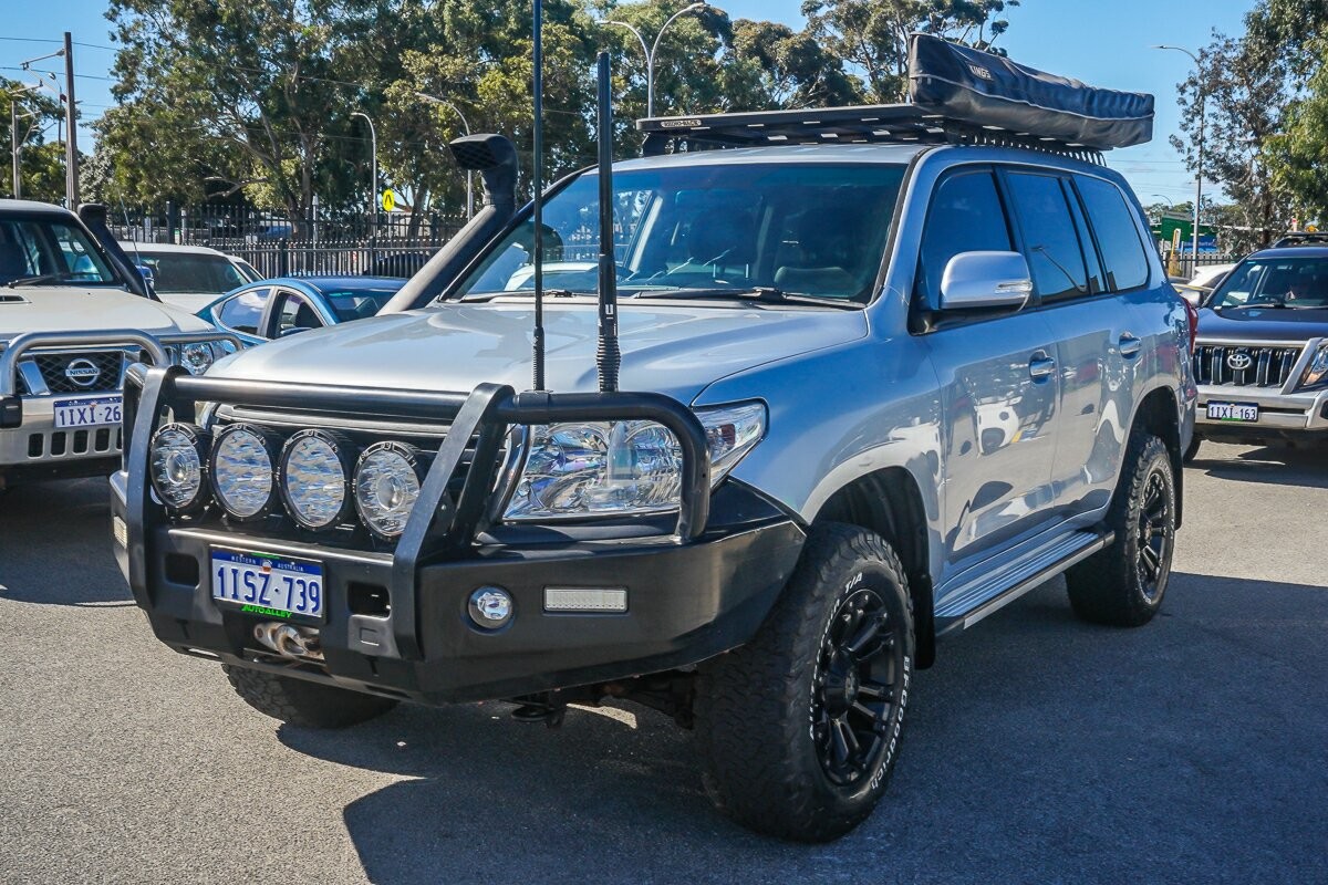 Toyota Landcruiser image 4