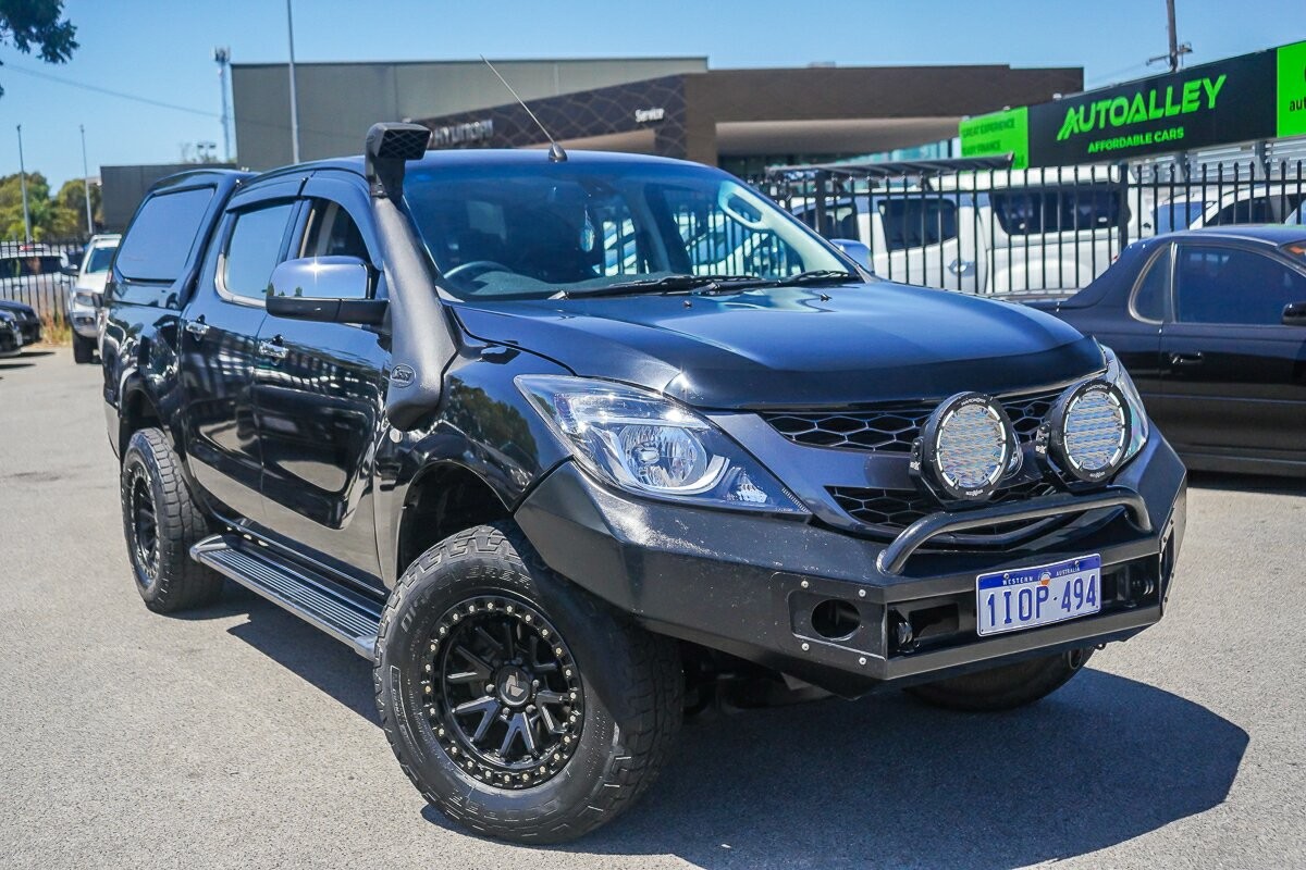 Mazda Bt-50 image 1