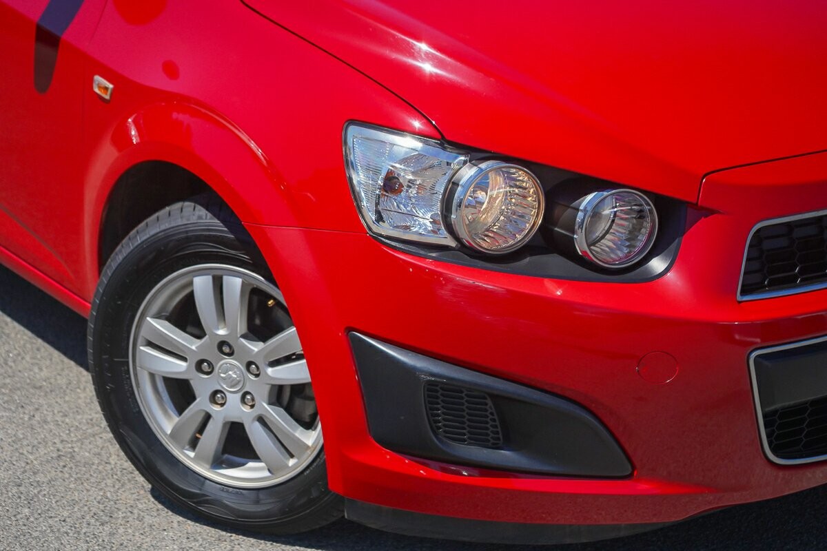 Holden Barina image 2