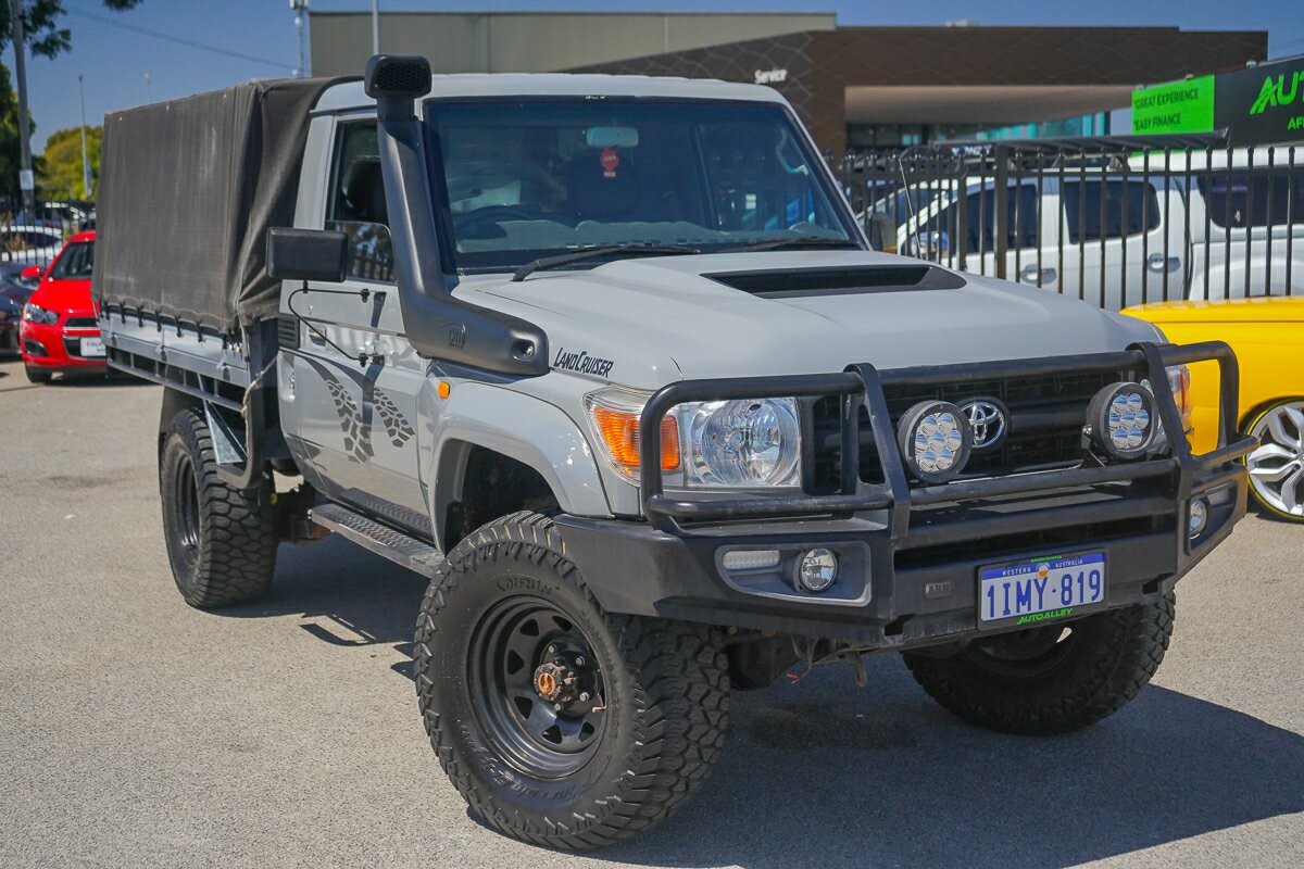 Toyota Landcruiser image 1