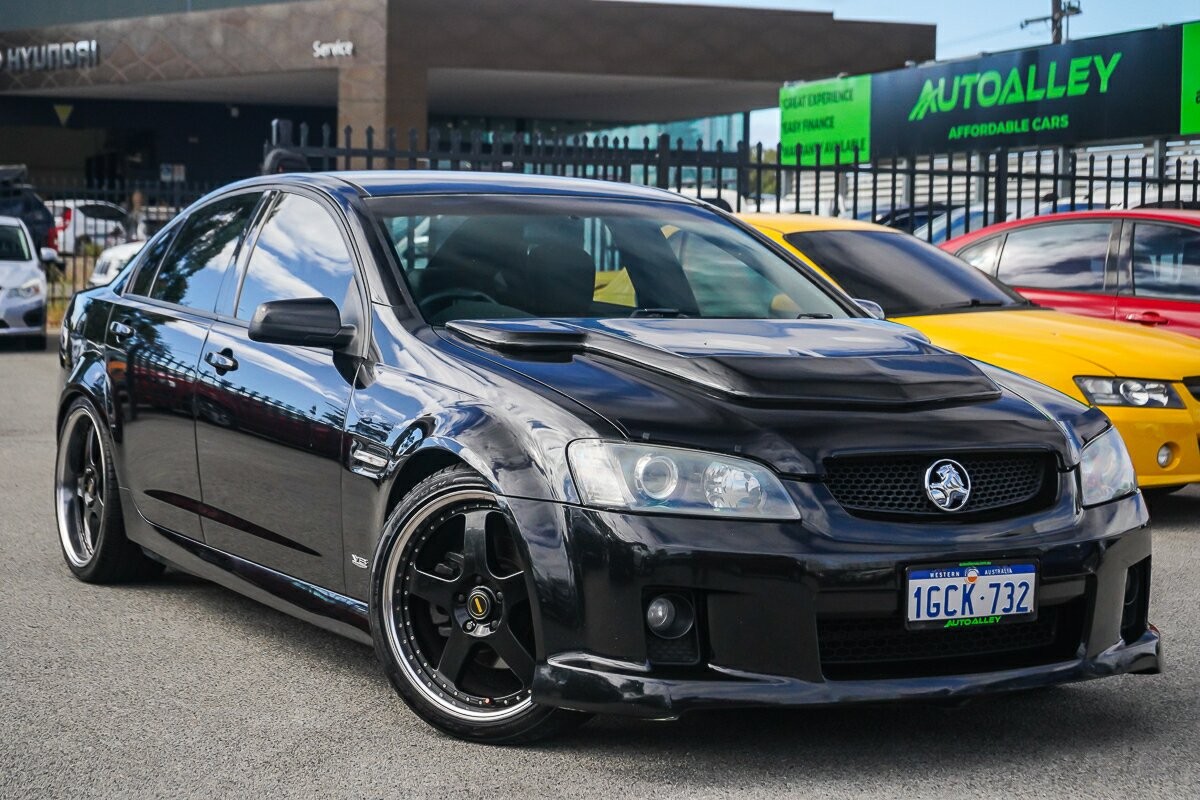 Holden Commodore image 1