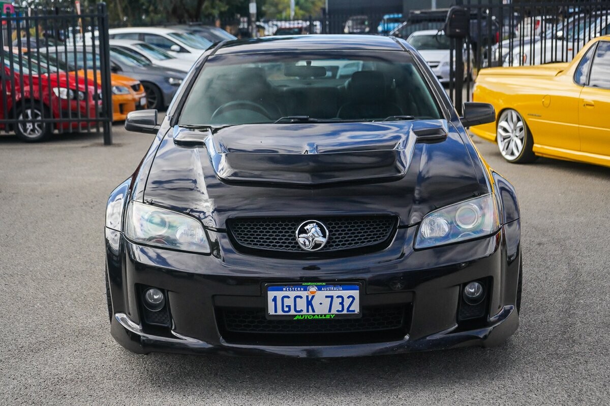 Holden Commodore image 3
