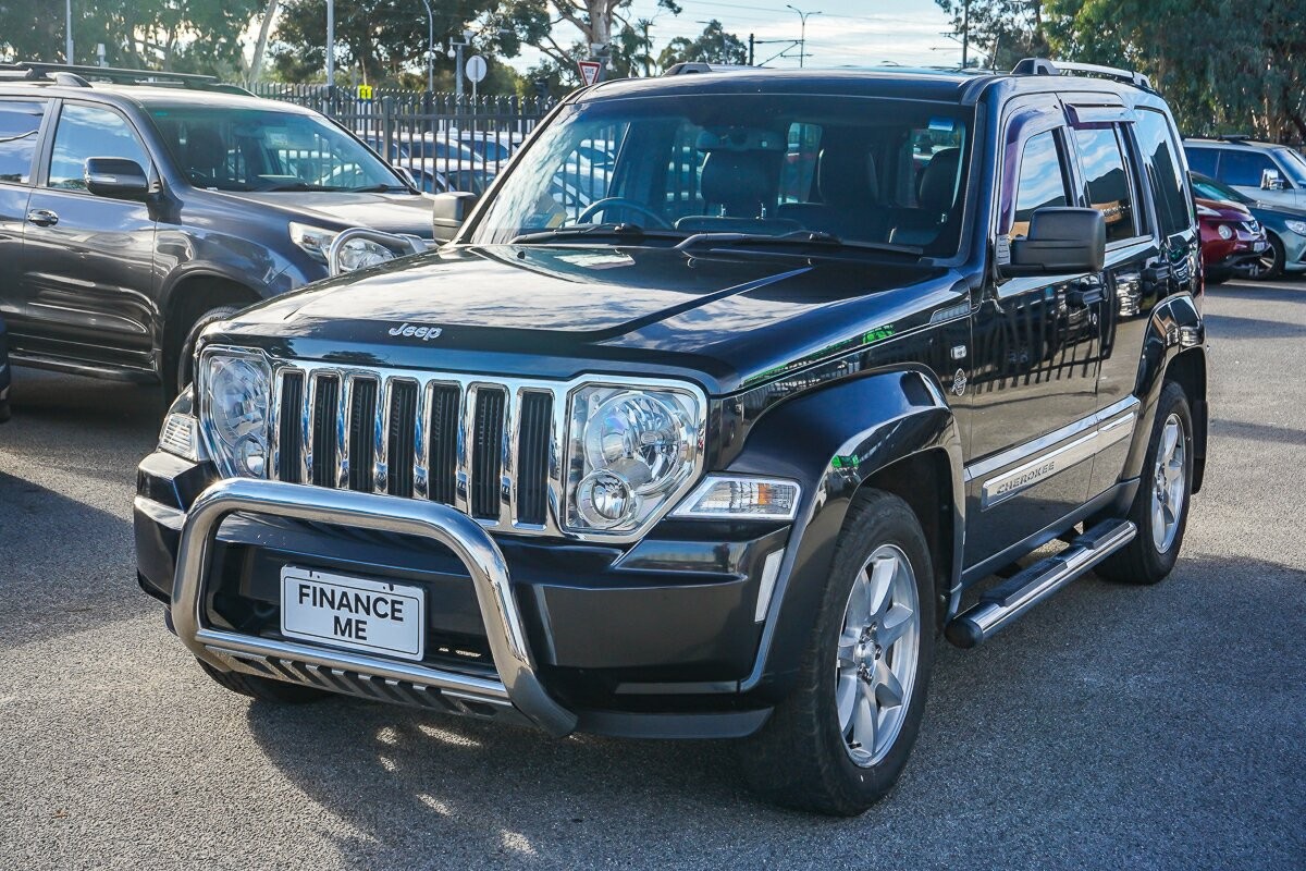 Jeep Cherokee image 4
