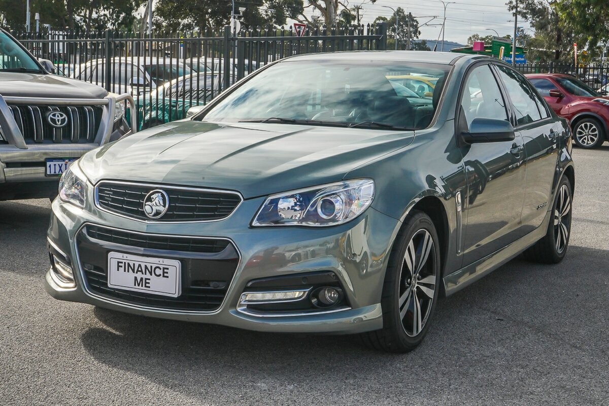 Holden Commodore image 4