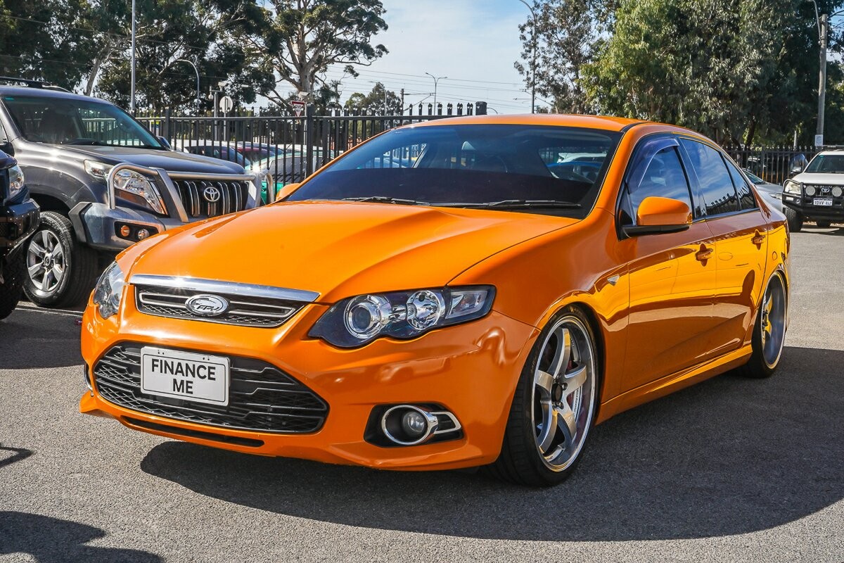 Ford Falcon image 4
