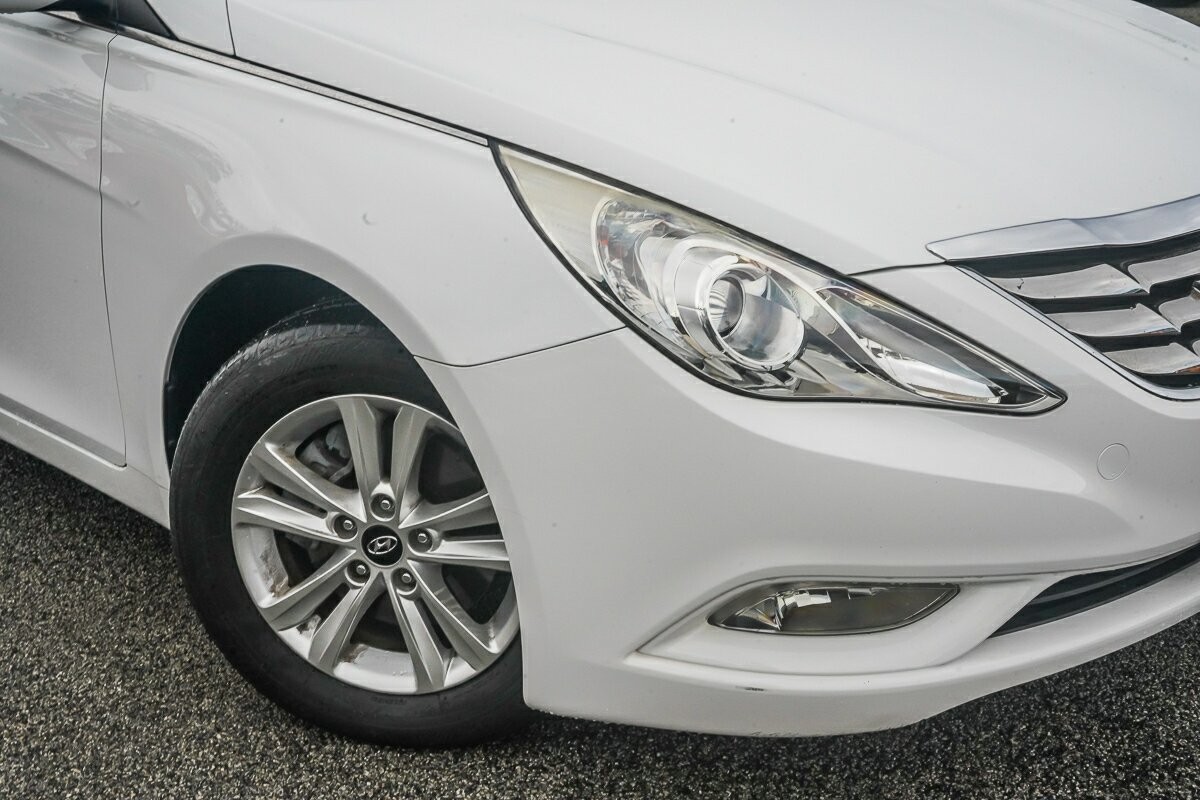 Hyundai I45 image 2