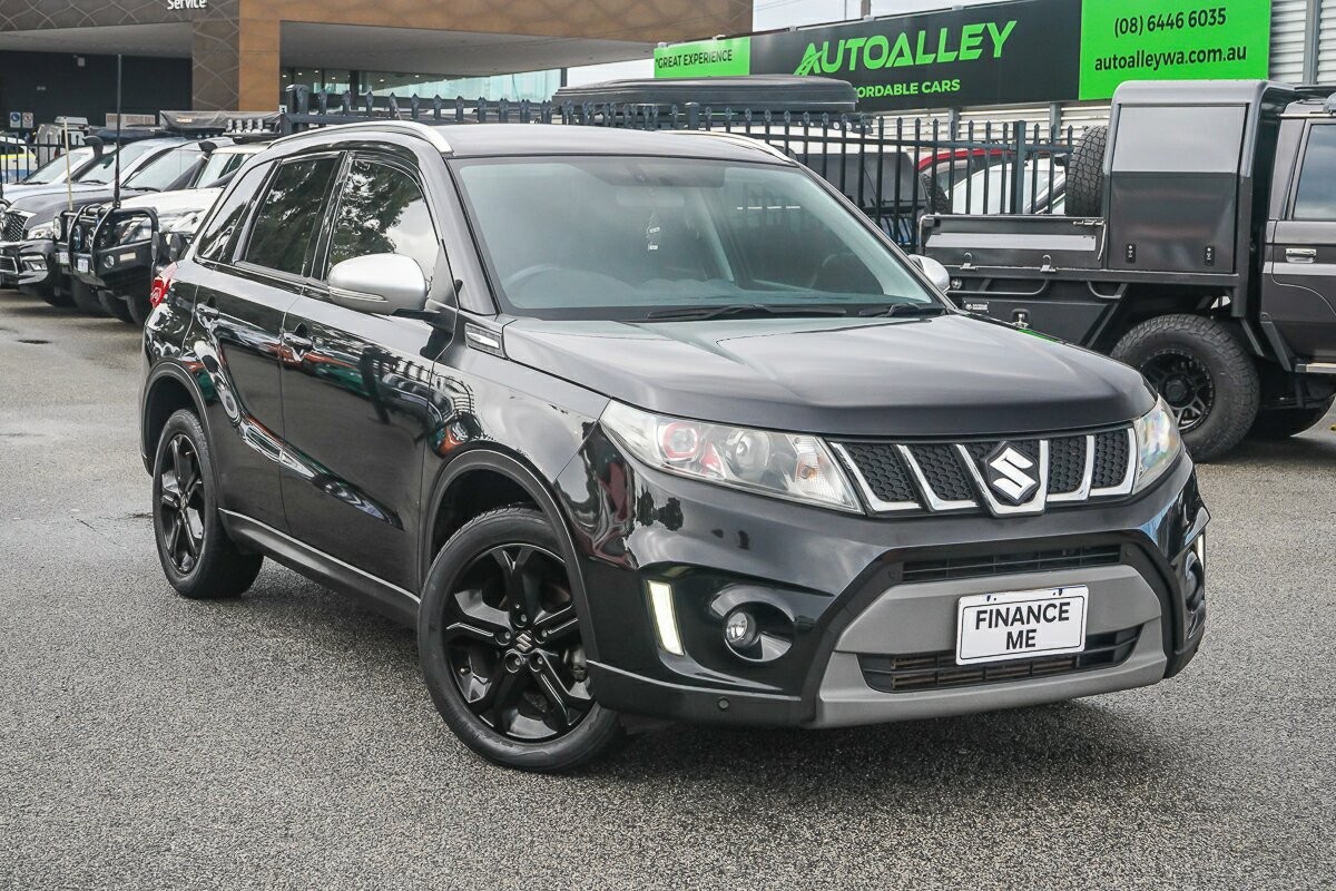 Suzuki Vitara image 1