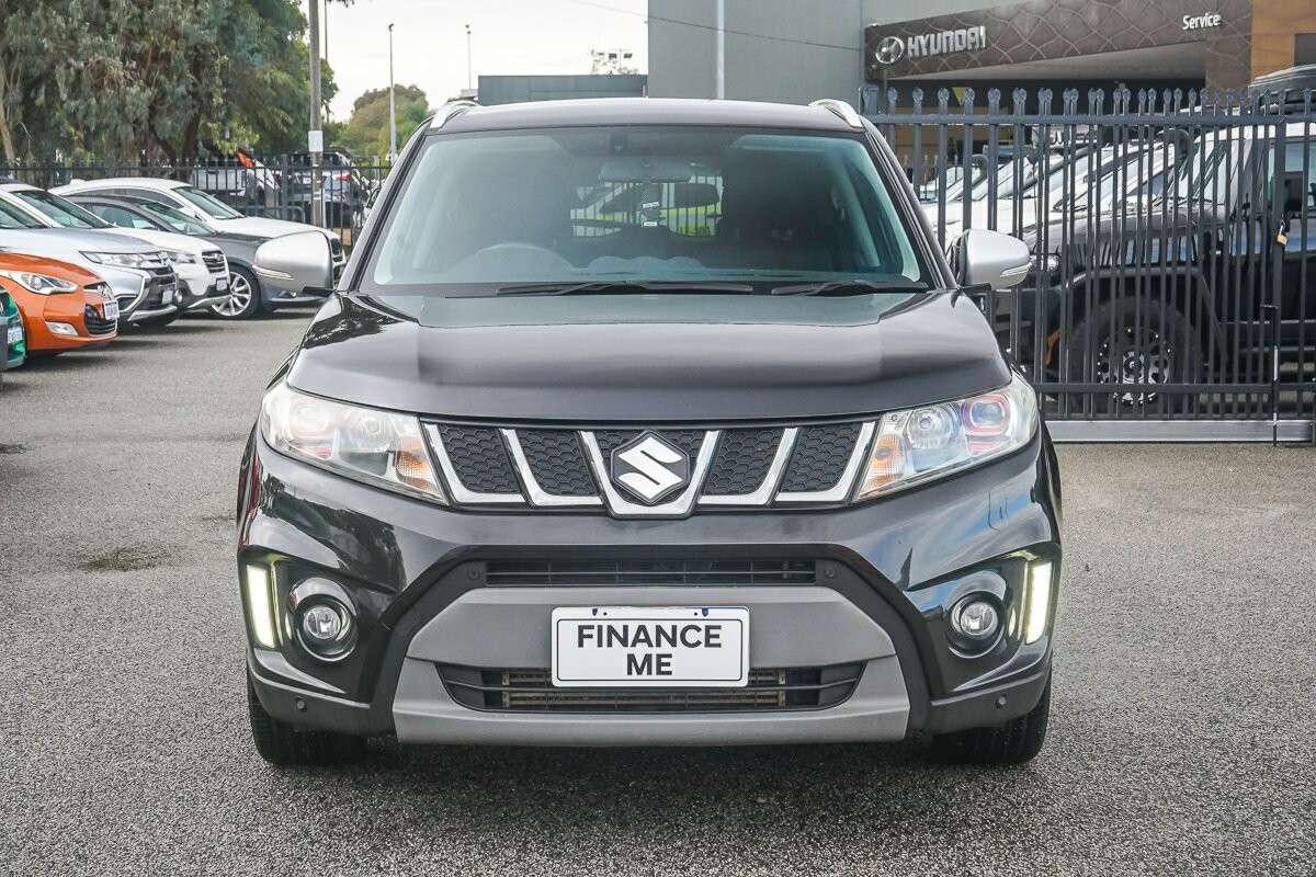 Suzuki Vitara image 3