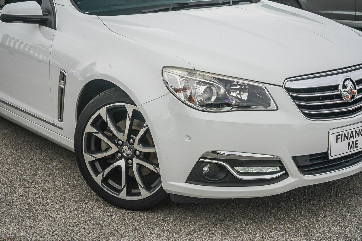 Holden Calais image 2