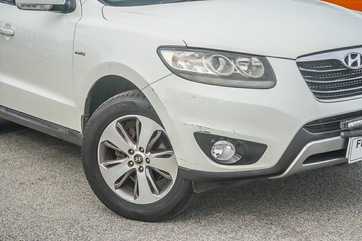 Hyundai Santa Fe image 2