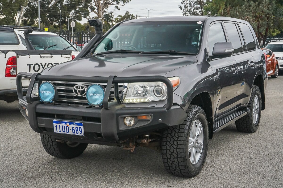 Toyota Landcruiser image 4