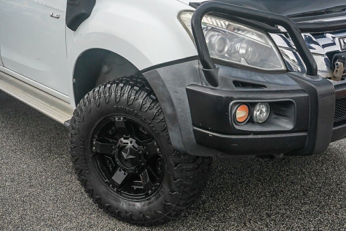 Isuzu D-max image 2