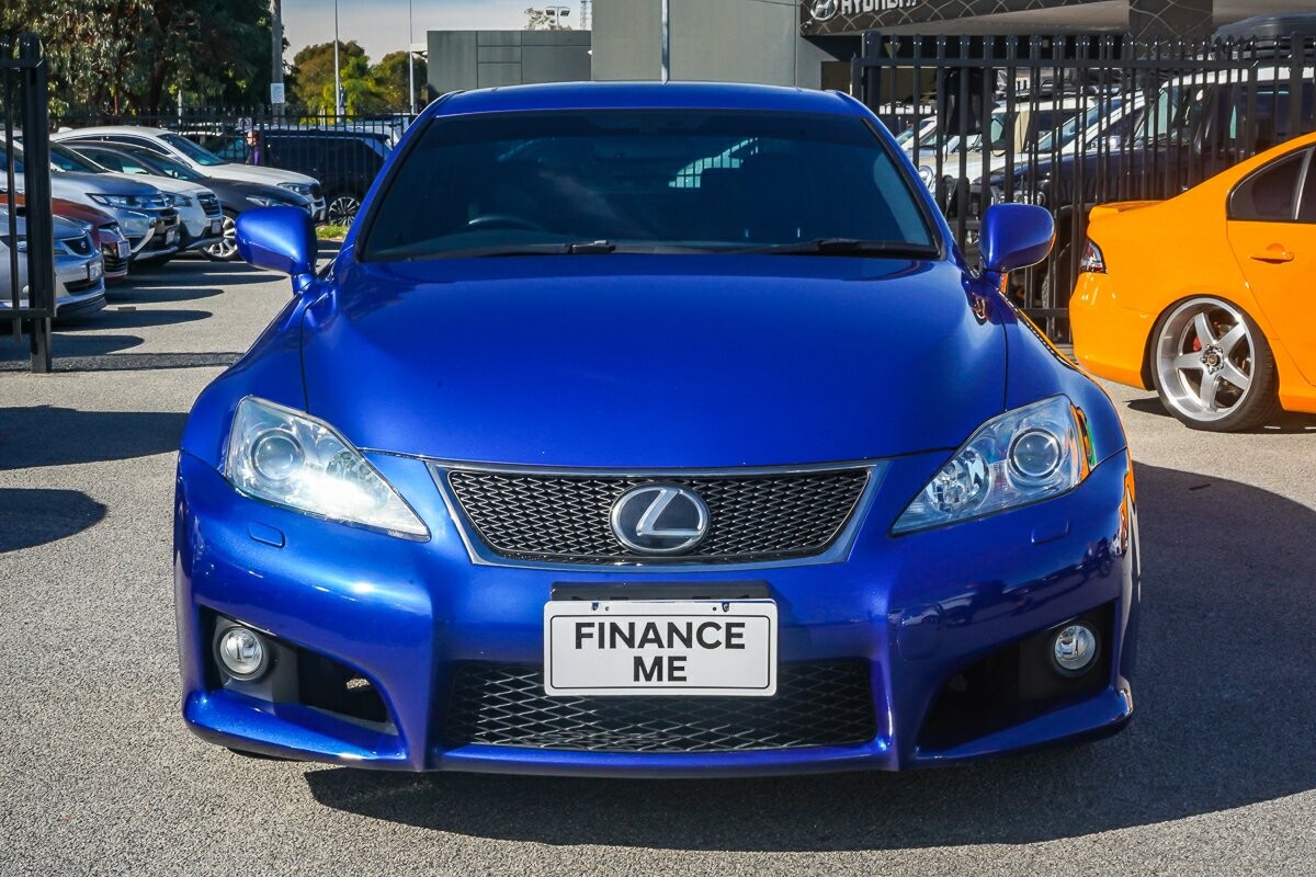Lexus Is image 3