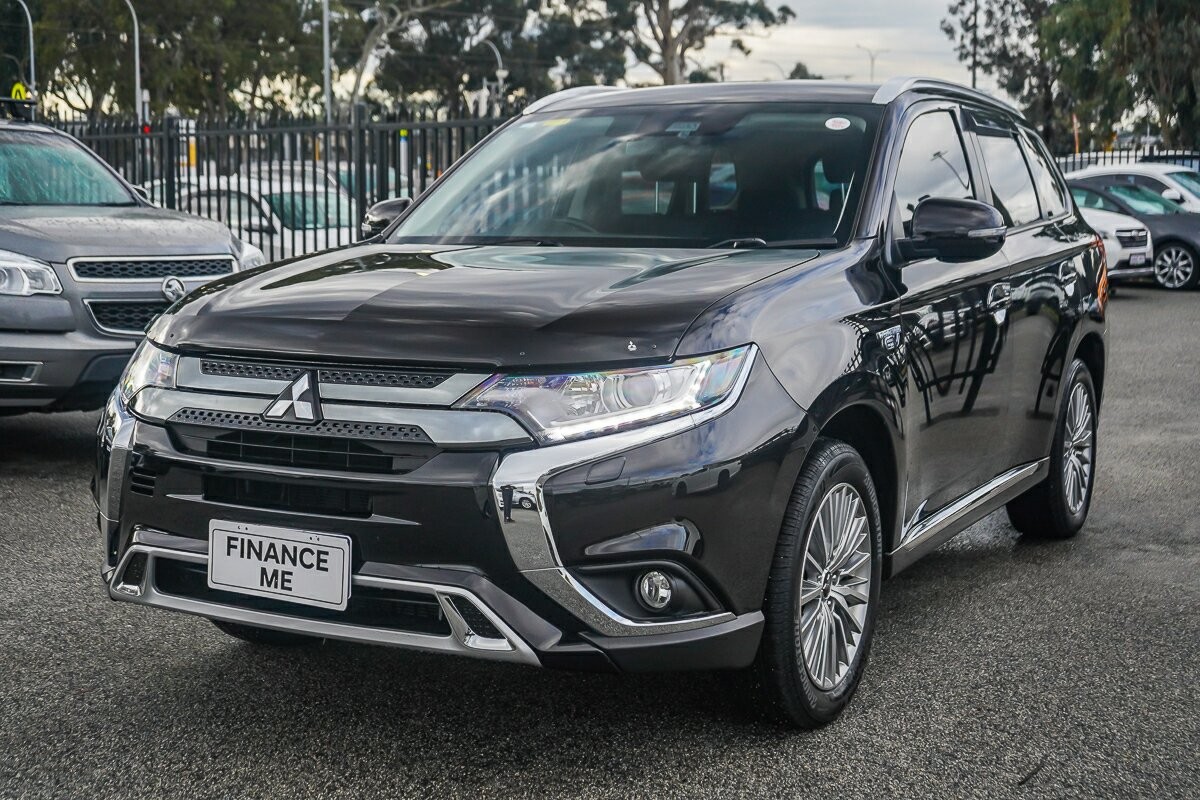 Mitsubishi Outlander image 4