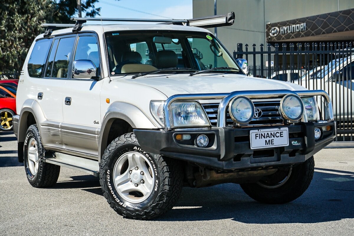 Toyota Landcruiser Prado image 1