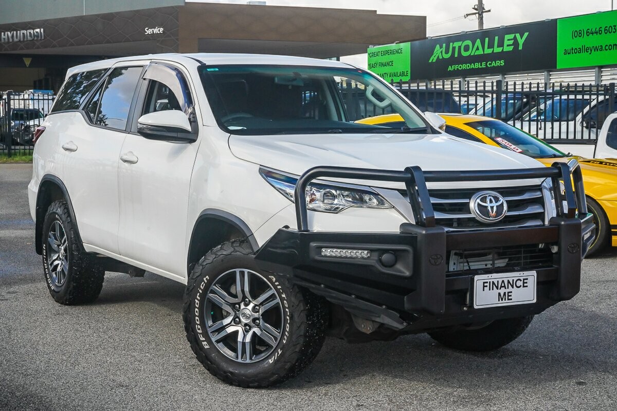 Toyota Fortuner image 1