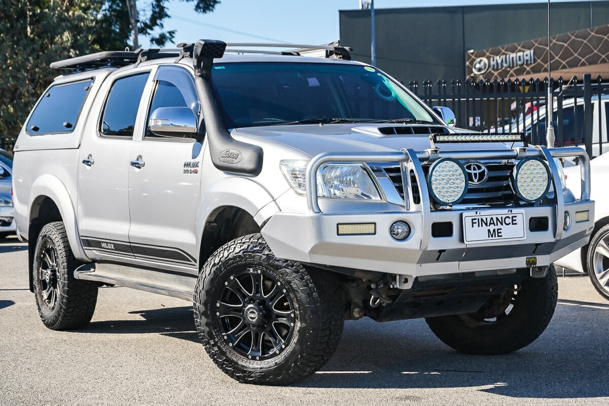 Toyota Hilux image 1