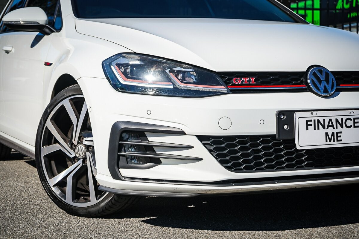 Volkswagen Golf image 2