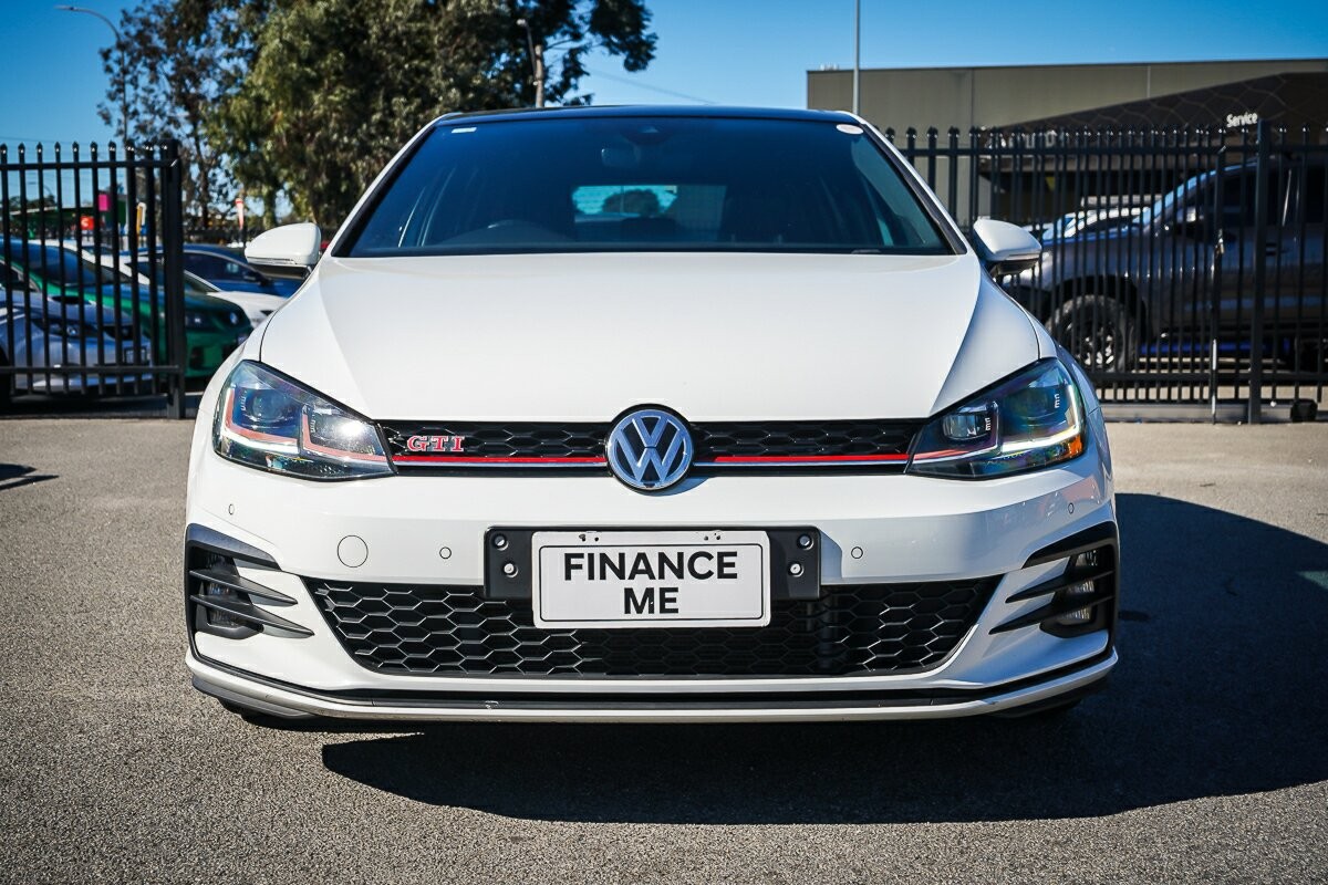 Volkswagen Golf image 3