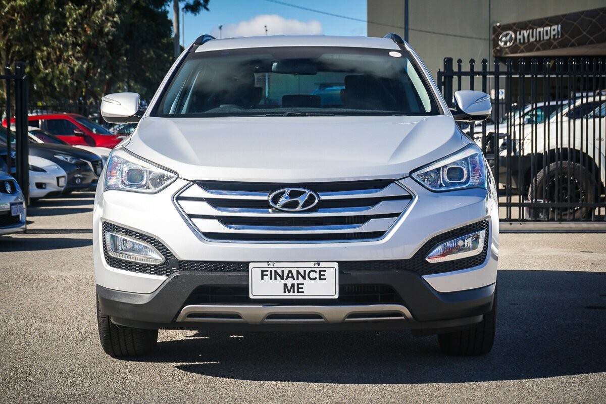 Hyundai Santa Fe image 3