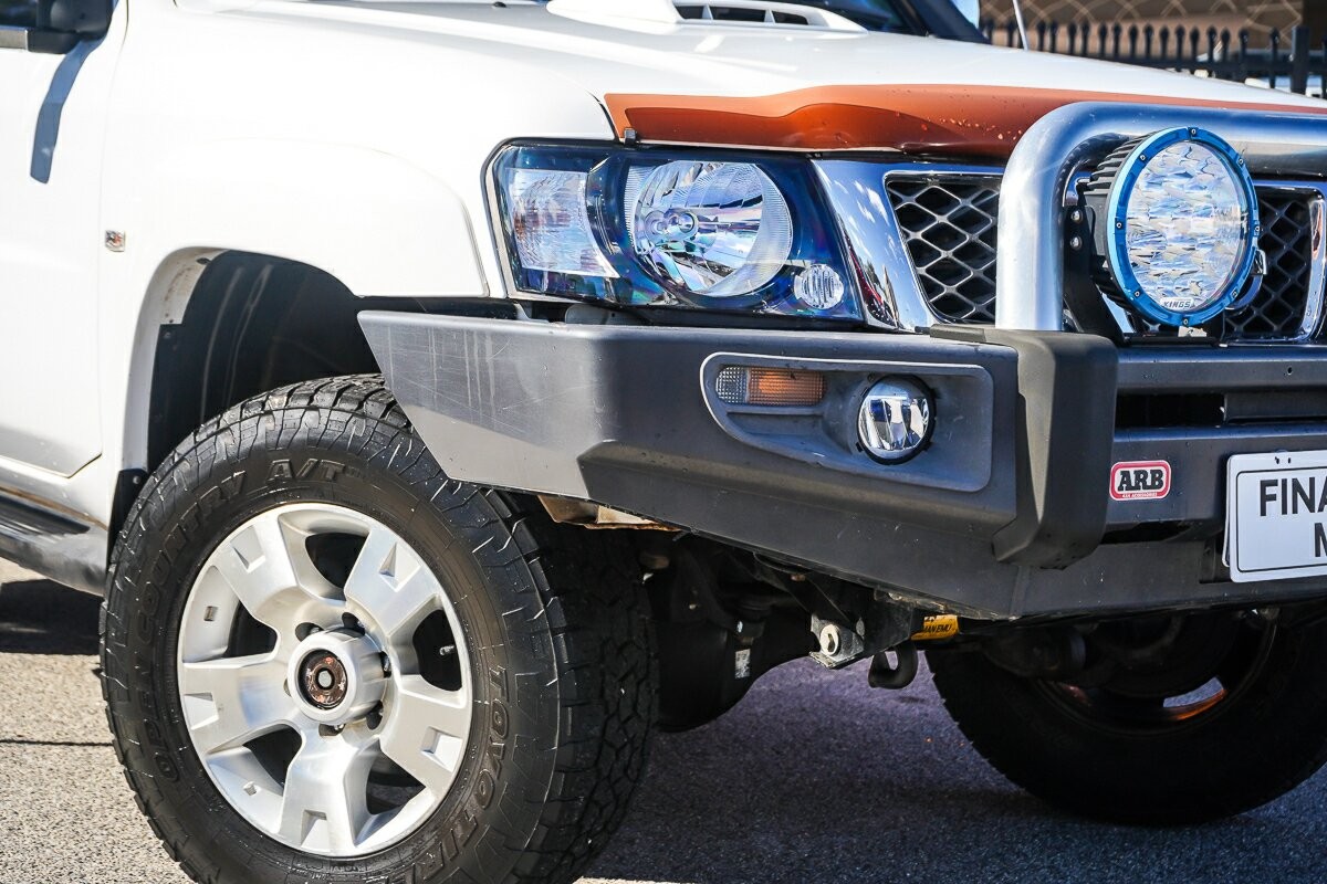 Nissan Patrol image 2