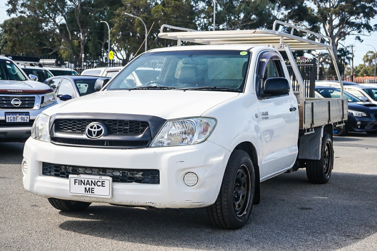 Toyota Hilux image 4