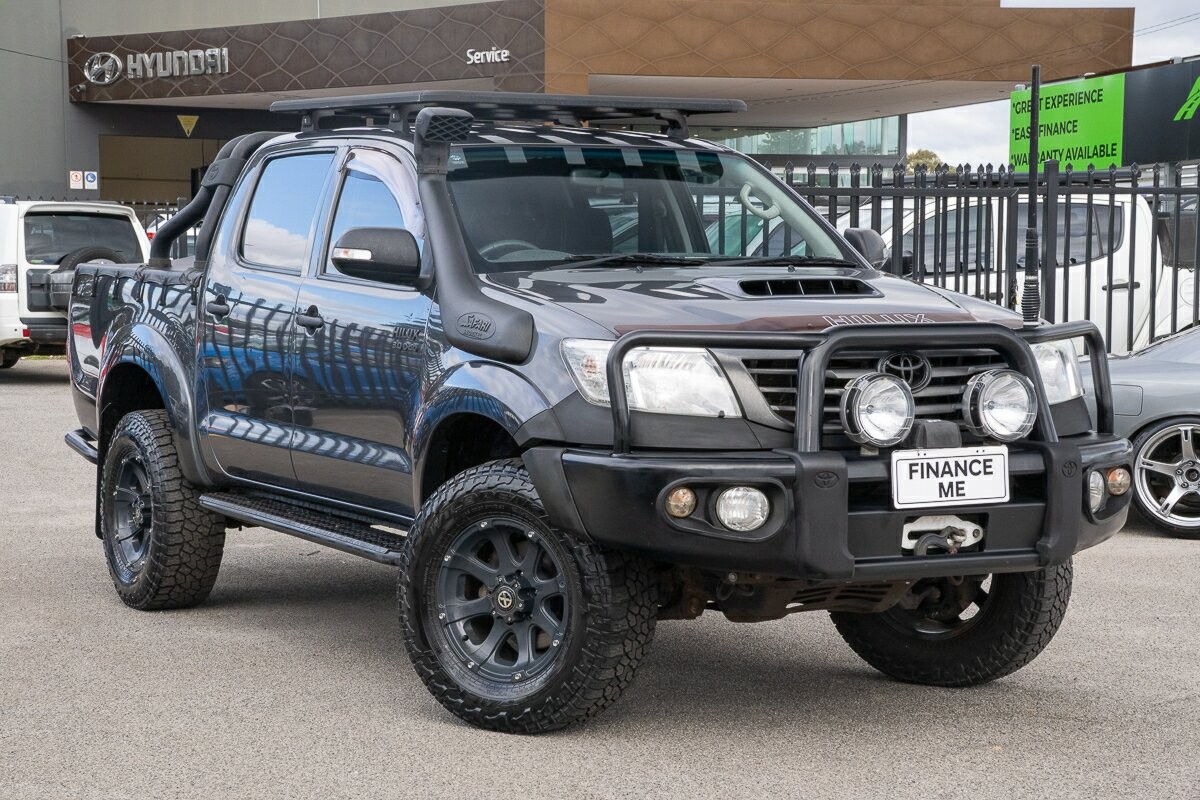 Toyota Hilux image 1