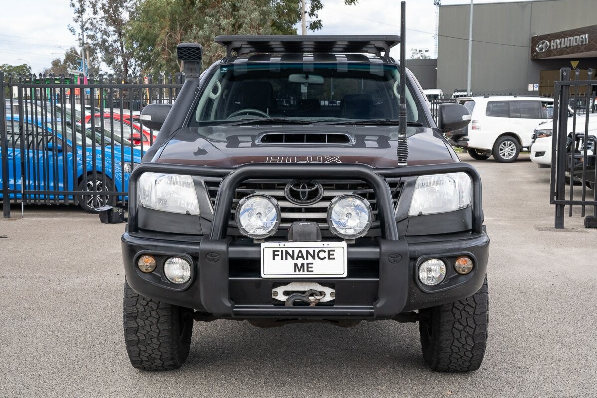 Toyota Hilux image 4