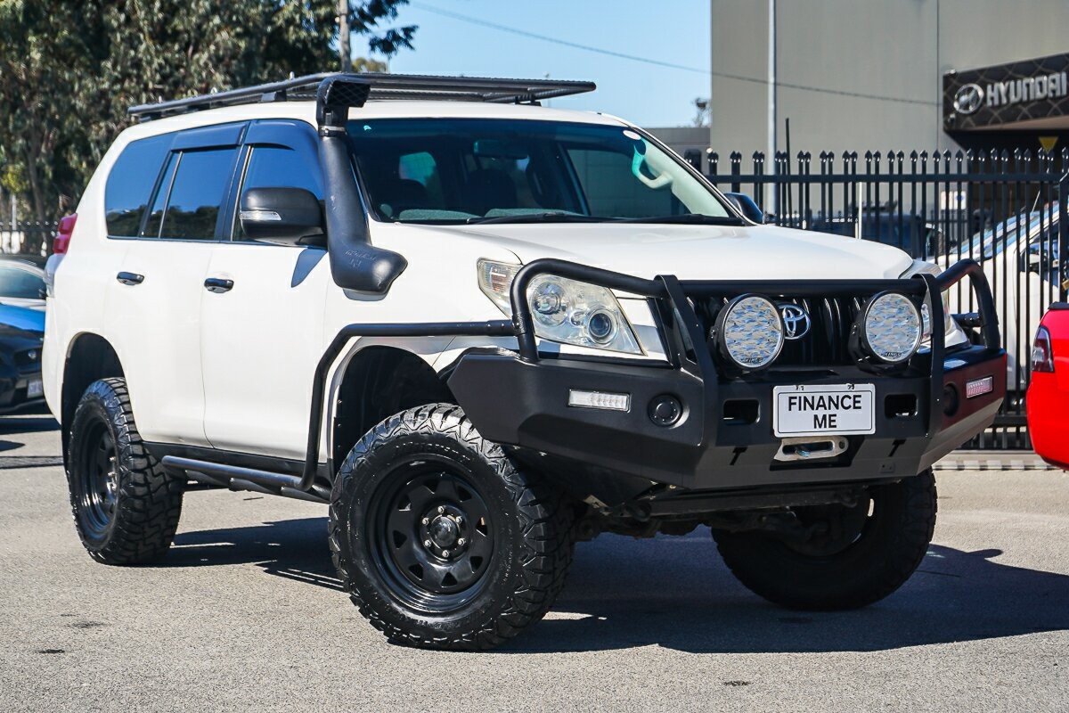 Toyota Landcruiser Prado image 1