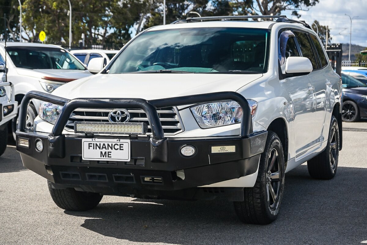 Toyota Kluger image 4
