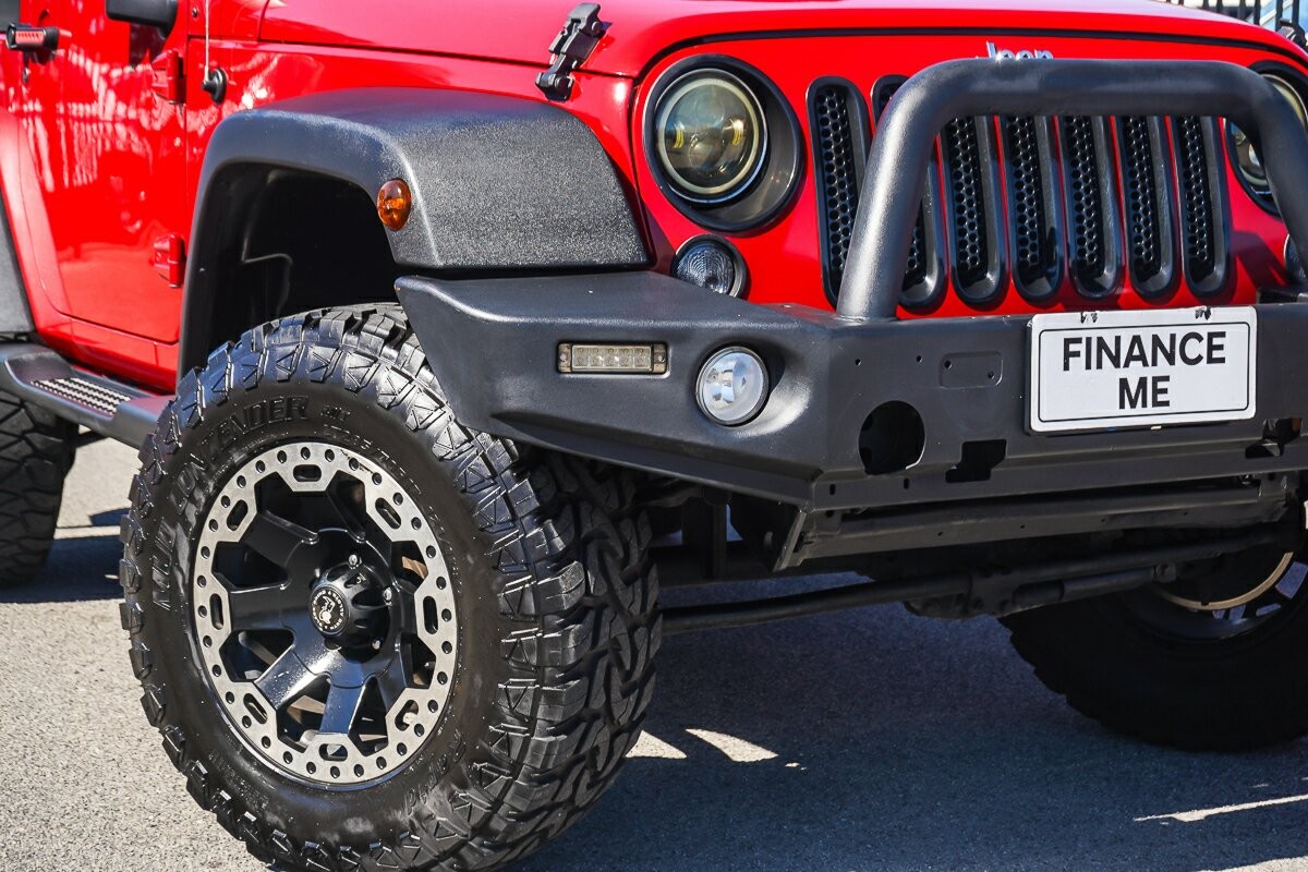 Jeep Wrangler image 2