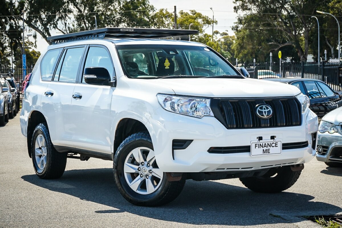 Toyota Landcruiser Prado image 1