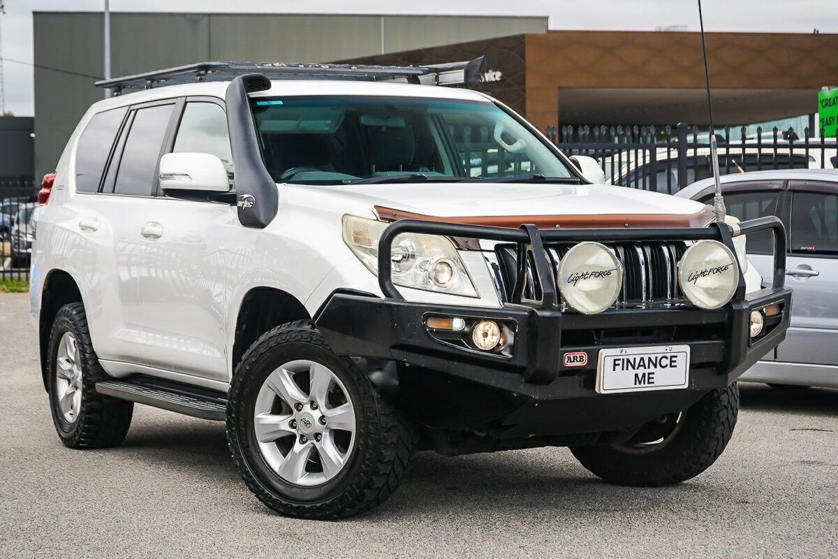 Toyota Landcruiser Prado image 1